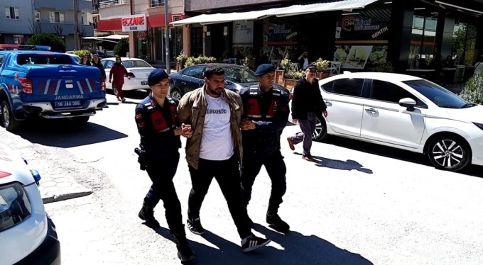 Bursa'da arkadaşını bıçaklayan şahıs adliyeye sevk edildi