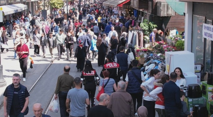 Bursa polisi bayram öncesi çarşı bölgesinde kuş uçurtmadı