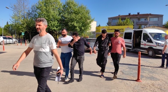 Bursa'da yakalanan uyuşturucu tacirleri tutuklandı