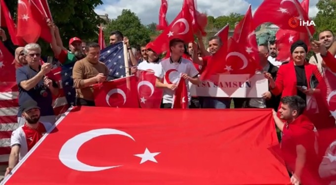 Washington'da Türklerden Ermeni provokasyonuna karşı gösteri