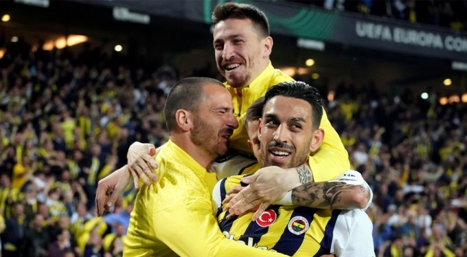 Fenerbahçe 10 yıllık şampiyonluk hasretini sonlandırmak istiyor