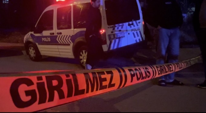 Bursa'da husumetlisinin evine kurşun yağdırdı