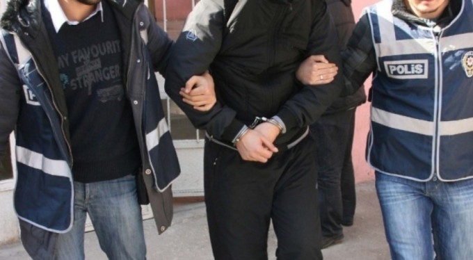Bursa merkezli 8 ilde düzenlenen 'Mahzen-36' operasyonlarında organize suç örgütü çökertildi"