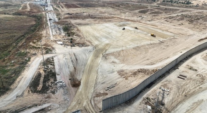 İsrail, 7 Ekim'den bu yana ilk kez Erez Sınır Kapısı'nı Gazze'ye insani yardım için açtı