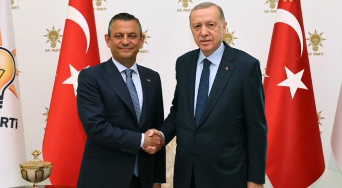 Cumhurbaşkanı Erdoğan, CHP Genel Başkanı Özel'i kabul etti