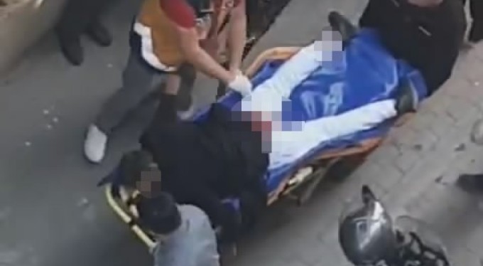 Bursa'da sinir krizi geçiren genç kız sevgilisini bıçakladı