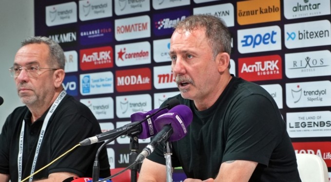 Sergen Yalçın sezon sonunda Antalyaspor'dan ayrılacağını açıkladı