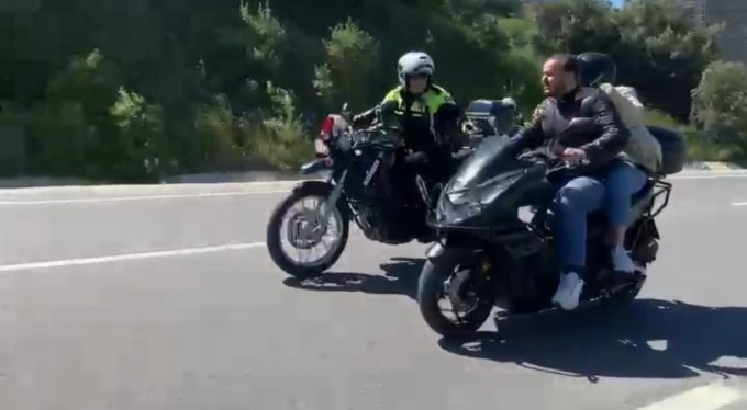 Bursa'da Polisin 'Dur' ihtarına uymamıştı, motosiklet sürücüsü yakalandı