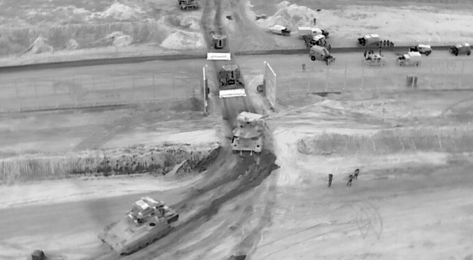 İsrail, Refah'ta 100'e yakın noktaya hava saldırısı düzenledi