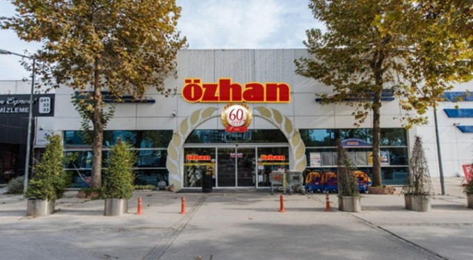 Özhan Marketler Zinciri Bursalılara iş fırsatları sunuyor