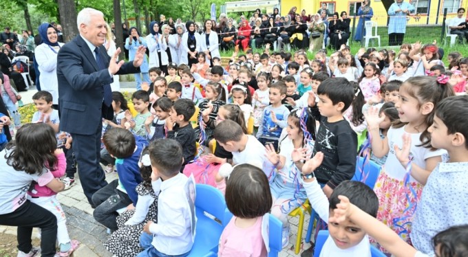 Ana Kucağı'nda 'Anneler Günü' heyecanı