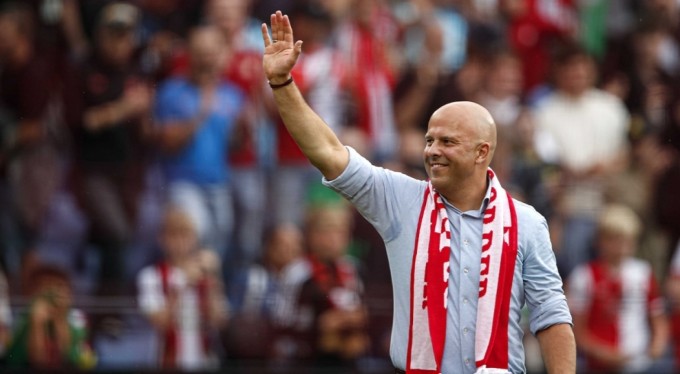 Liverpool'un yeni teknik direktörü Arne Slot oldu