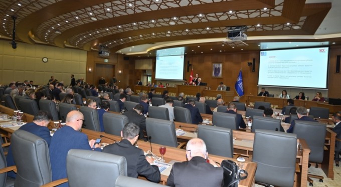 Başkan Bozbey: "Zincir marketlere nüfus kriteri getirmek zorundayız"