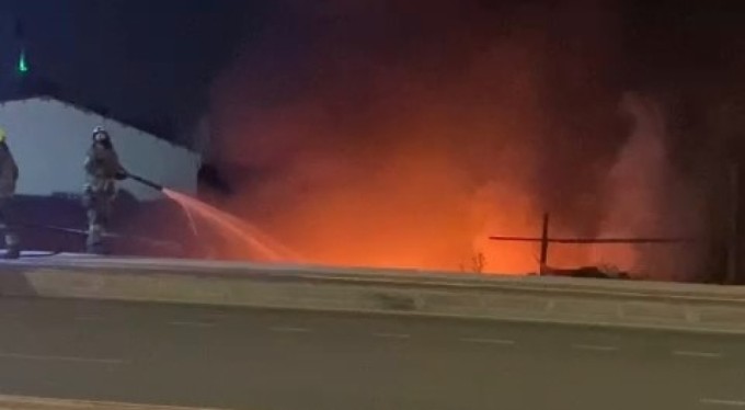 Bursa'da geri dönüşüm tesisinde çıkan yangın paniğe sebep oldu