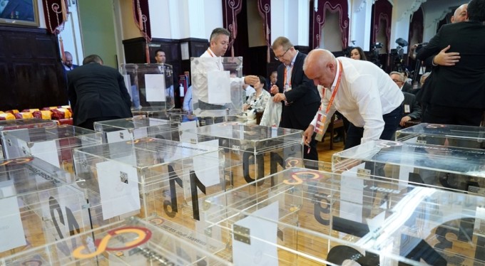 Galatasaray'da başkanlık seçimi yarın yapılacak