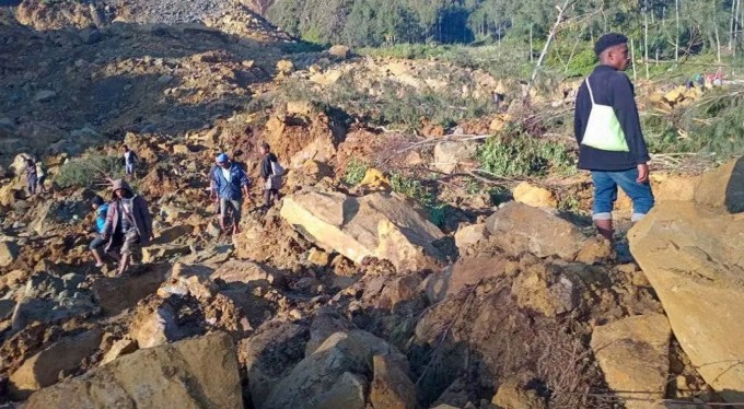 Papua Yeni Gine'de toprak kayması: 100'den fazla ölü olduğu tahmin ediliyor