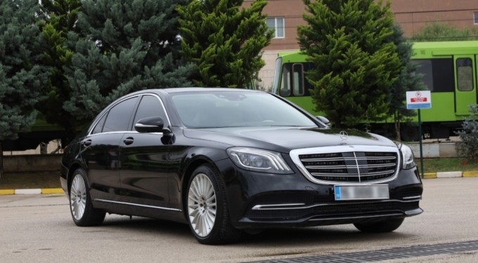 Bursa Büyükşehir Belediyesi'nde makam araçları satışa çıkarıldı