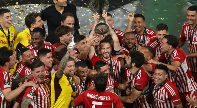 UEFA Avrupa Konferans Ligi Kupası Olympiakos'un