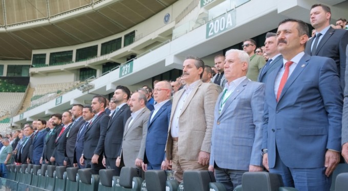 Bursaspor Kulübü: "Taşın altına elini koymaya başlıyorlar"