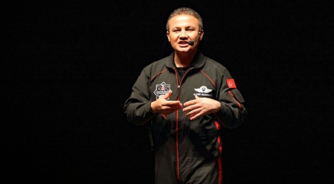 Alper Gezeravcı kazada yaralandı