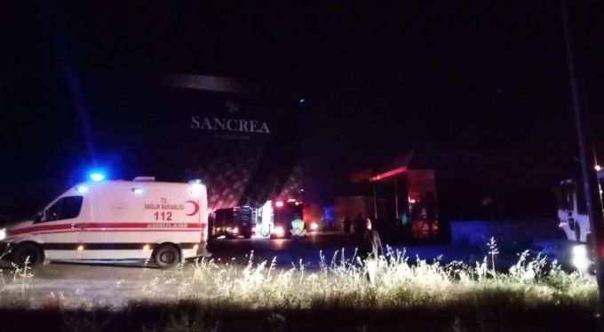 Bursa'da sandalye fabrikasında yangın