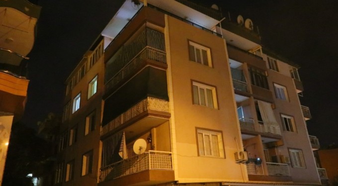 Aile faciası! Karısını boğarak öldüren şahıs intihar etti