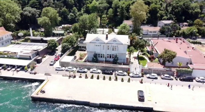 Mehmud Paşa Yalısı'nda film gibi soygun: Plan yapıp kamyonetle 130 milyon liralık vurgun yaptı