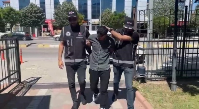 YKS'de yapay zekayla kopya çekmeye çalışan kişi tutuklandı