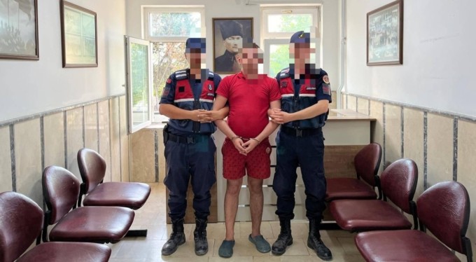 Bursa'da 31 suçtan aranan şüpheliyi jandarma yakaladı