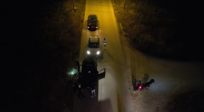 Bursa'da alkol alan ve yüksek sesli müzik açanlara şok baskın