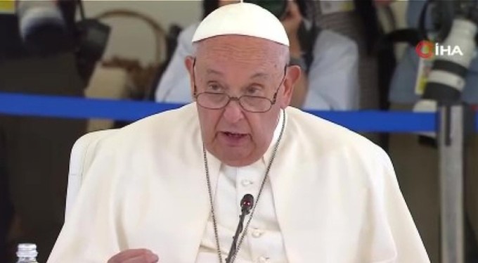 Papa'dan G7 zirvesinde yapay zeka uyarısı