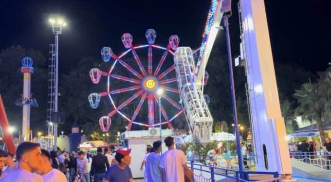 Bayramın ilk günü lunapark doldu taştı+