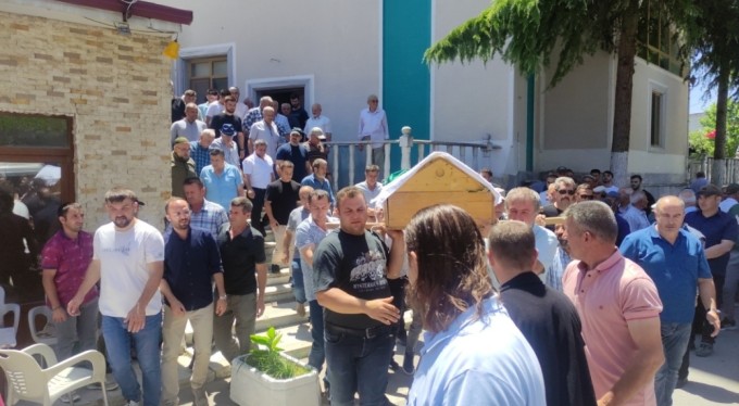 Genç mühendis gözyaşları ile uğurlandı