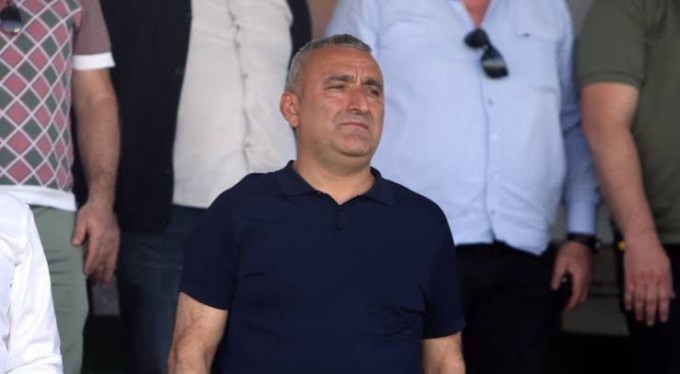 Karacabey Belediyespor Başkanı Ekrem Senal, haklarını devretme kararı aldı
