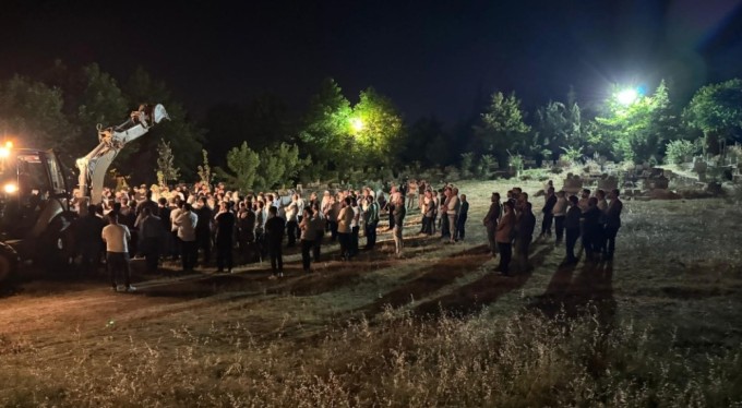 Bursa'da barajda cesedi bulunan kişi gözyaşları içinde toprağa verildi