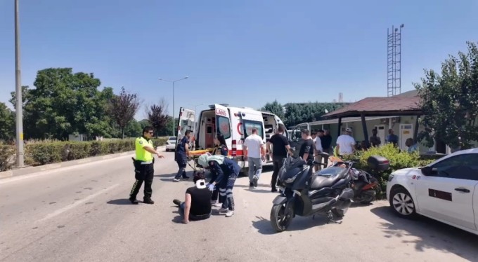 Bursa'da motosikletler kafa kafaya çarpıştı
