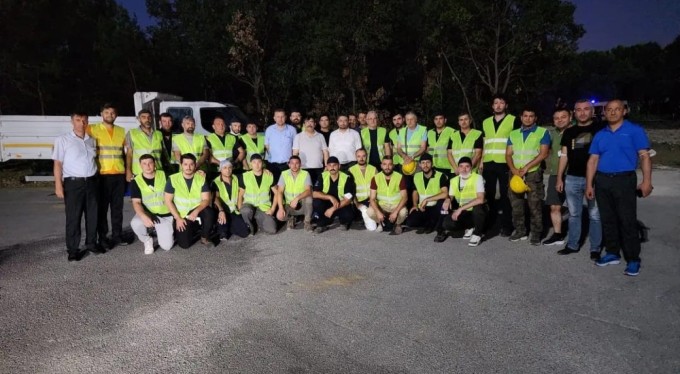 Bursa Büyükşehir, tüm ekipleriyle yangınla mücadele etti