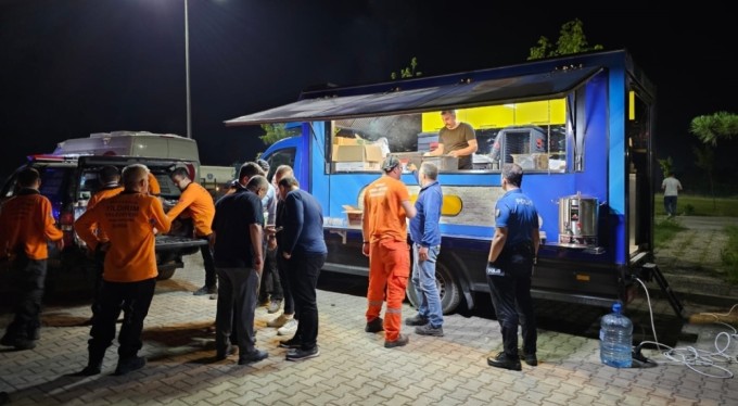 Yıldırım'dan yangın söndürme çalışmalarına tam destek