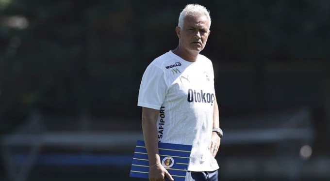 Jose Mourinho: "Transfer döneminde doğru şeyleri, akıllı bir şekilde yapmak istiyoruz"