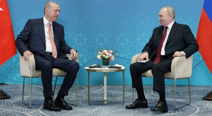 Putin: "Dünyadaki tüm zorluklara rağmen Rusya-Türkiye arasındaki ilişkiler ilerliyor"