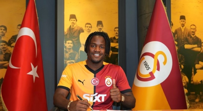 Michy Batshuayi: "Tekrar Şampiyonlar Ligi'nde oynayacağım için mutluyum"