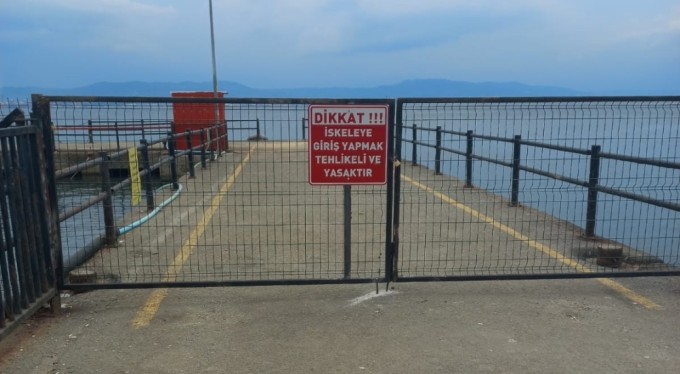 Çökme riskine karşı Kumla iskelesine mühür vuruldu