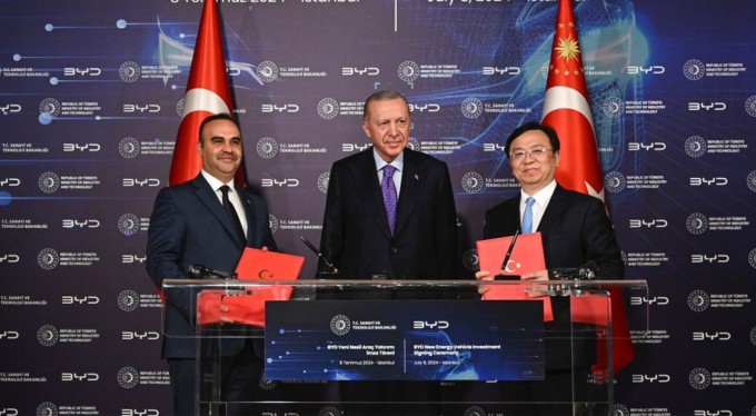 1 milyar dolarlık anlaşma! Dünya devi BYD'den Türkiye'ye yatırım kararı