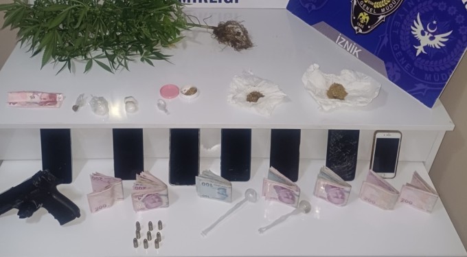 Bursa İznik'te uyuşturucu operasyonu: 7 gözaltı