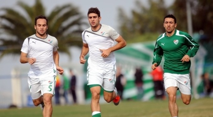 Bursaspor, Taha Can Velioğlu'nu kadrosuna kattı