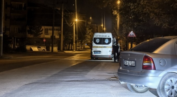 Bursa'da alacak-verecek meselesinde sinirlendiği arkadaşını 7 yerinden bıçakladı