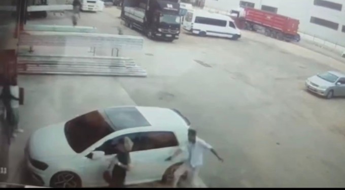 Bursa'da dava günü eşini vuran adamın görüntüleri ortaya çıktı