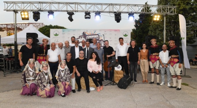 Köylerdeki şenlik dolu dizgin devam ediyor