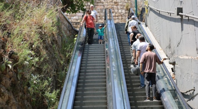 Yürüyen merdivenler tekrar Bursalıların hizmetinde