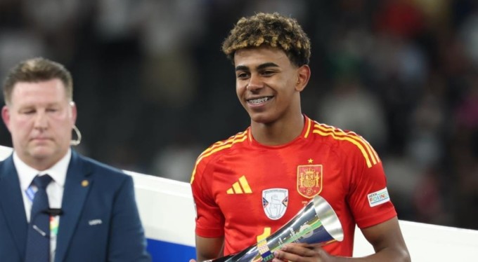 Lamine Yamal, tarihe geçti